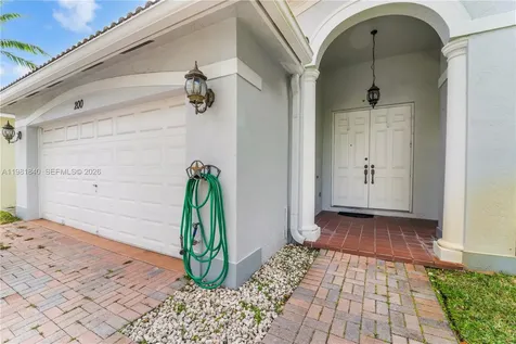 200 SW 87th Path Miami FL 33174