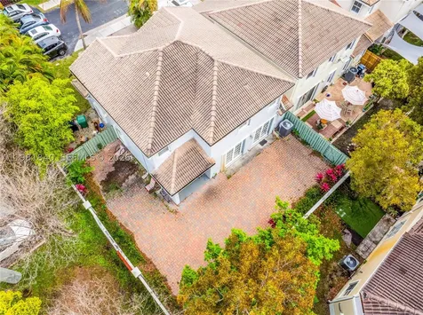 200 SW 87th Path Miami FL 33174