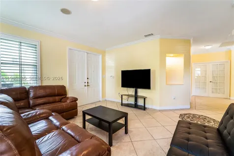 200 SW 87th Path Miami FL 33174