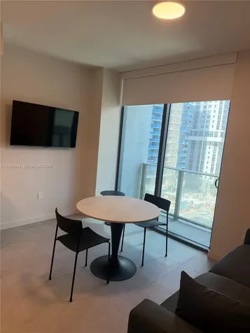 121 NE 5th Street Miami FL 33132