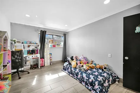 900 Crystal Lake Drive Deerfield Beach FL 33064