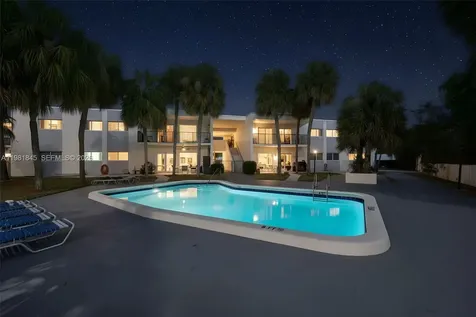 900 Crystal Lake Drive Deerfield Beach FL 33064