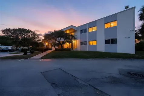 900 Crystal Lake Drive Deerfield Beach FL 33064
