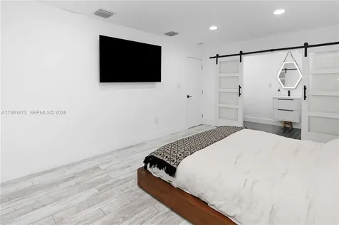 1611 Madison Street Hollywood FL 33020