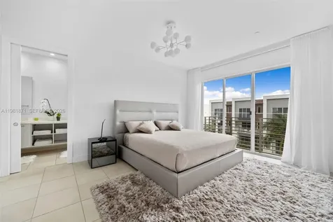 1034 NE 18th Avenue Fort Lauderdale FL 33304