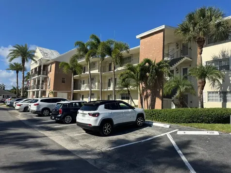 450 Paradise Isle Boulevard Hallandale Beach FL 33009