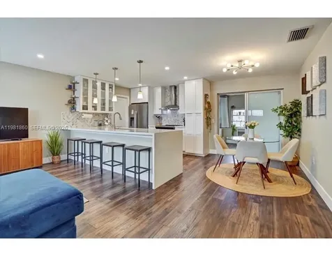 11331 NW 37th Street Sunrise FL 33323