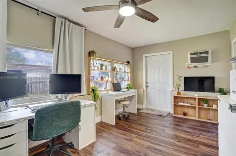 11331 NW 37th Street Sunrise FL 33323