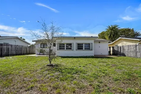11331 NW 37th Street Sunrise FL 33323