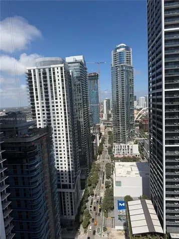 121 NE 5th Street Miami FL 33132