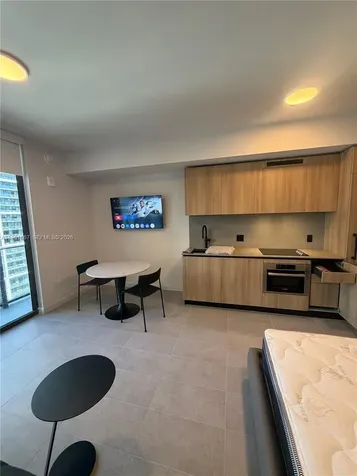 121 NE 5th Street Miami FL 33132