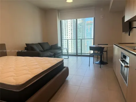 121 NE 5th Street Miami FL 33132