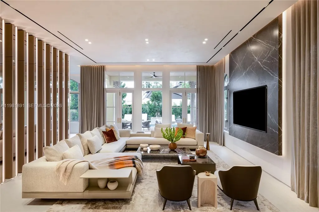 1522 Island Boulevard Aventura FL 33160