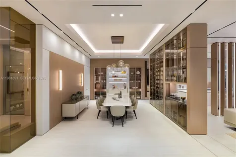 1522 Island Boulevard Aventura FL 33160