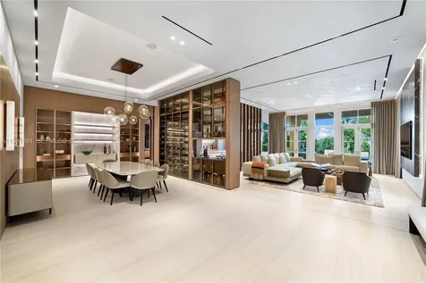 1522 Island Boulevard Aventura FL 33160