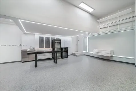 1522 Island Boulevard Aventura FL 33160