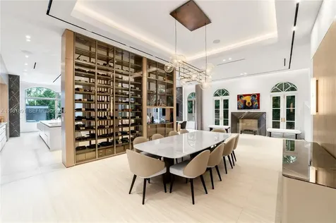 1522 Island Boulevard Aventura FL 33160