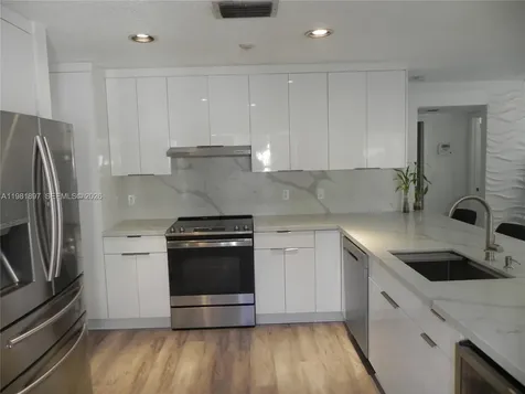 365 Somerset Way Weston FL 33326