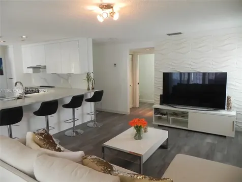 365 Somerset Way Weston FL 33326