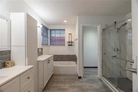 365 Somerset Way Weston FL 33326