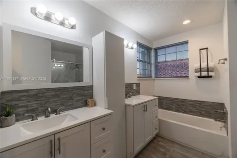 365 Somerset Way Weston FL 33326