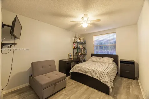 365 Somerset Way Weston FL 33326