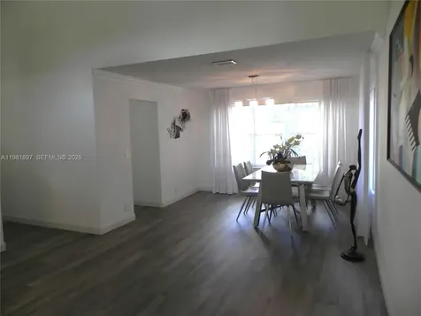 365 Somerset Way Weston FL 33326