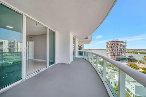 7900 Harbor Island Drive North Bay Village FL 33141