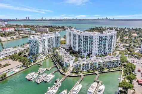 7900 Harbor Island Drive North Bay Village FL 33141