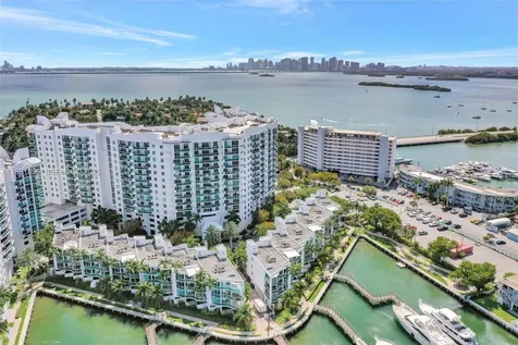 7900 Harbor Island Drive North Bay Village FL 33141