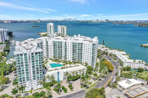 7900 Harbor Island Drive North Bay Village FL 33141