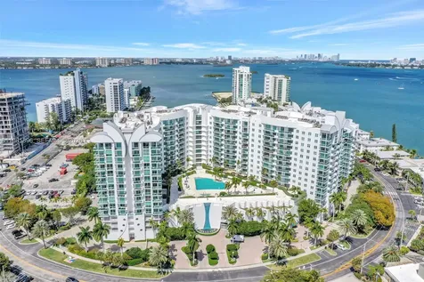 7900 Harbor Island Drive North Bay Village FL 33141