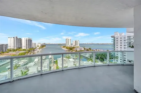 7900 Harbor Island Drive North Bay Village FL 33141