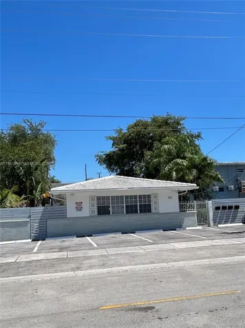 571 NE 67th Miami FL 33138