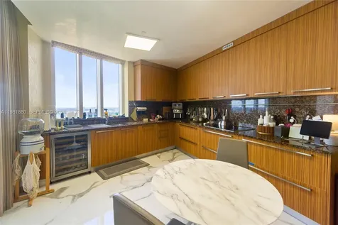 15811 Collins Avenue Sunny Isles Beach FL 33160