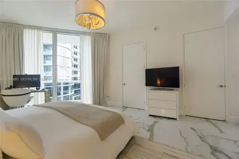 15811 Collins Avenue Sunny Isles Beach FL 33160
