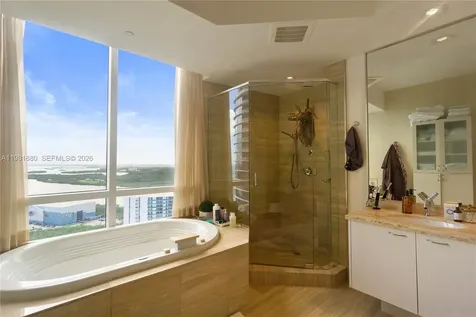 15811 Collins Avenue Sunny Isles Beach FL 33160