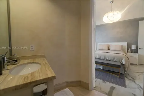 15811 Collins Avenue Sunny Isles Beach FL 33160