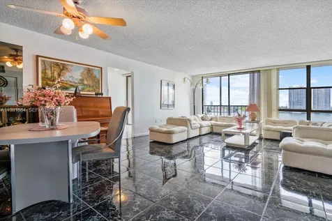 17500 N Bay Road Sunny Isles Beach FL 33160