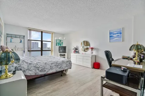 17500 N Bay Road Sunny Isles Beach FL 33160