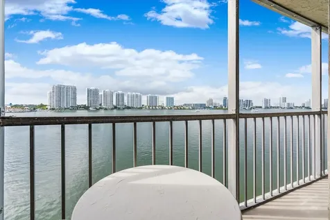 17500 N Bay Road Sunny Isles Beach FL 33160