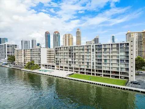 17500 N Bay Road Sunny Isles Beach FL 33160