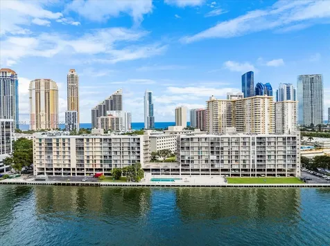 17500 N Bay Road Sunny Isles Beach FL 33160