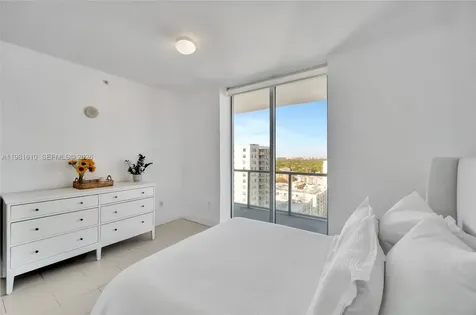 79 SW 12th Street Miami FL 33130