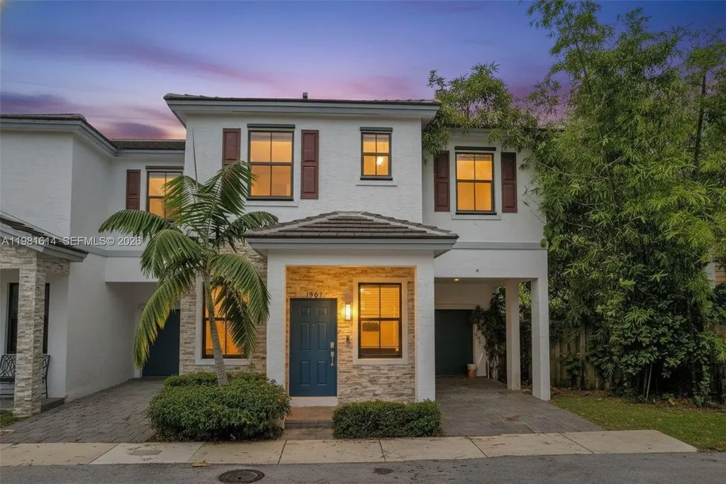 1901 SW 5th Court Fort Lauderdale FL 33312