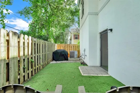 1901 SW 5th Court Fort Lauderdale FL 33312