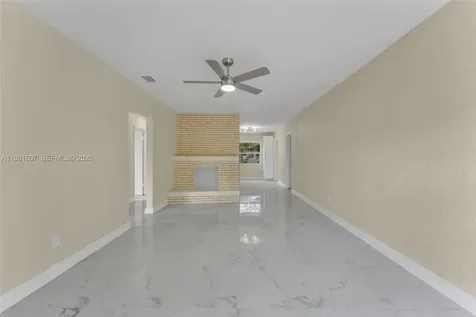 3200 SW 47th Avenue West Park FL 33023