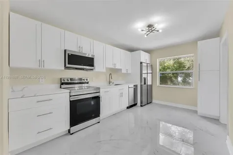 3200 SW 47th Avenue West Park FL 33023