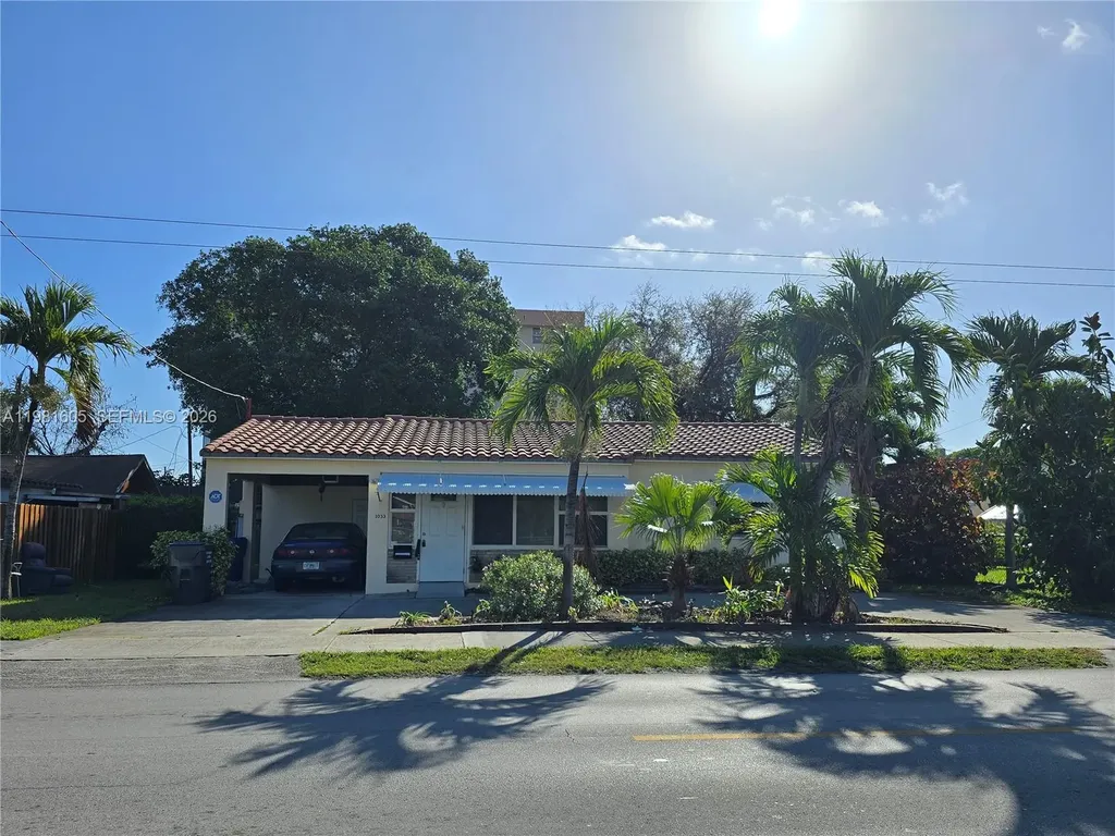 1033 N 19th Avenue Hollywood FL 33020