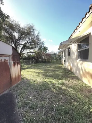 1033 N 19th Avenue Hollywood FL 33020